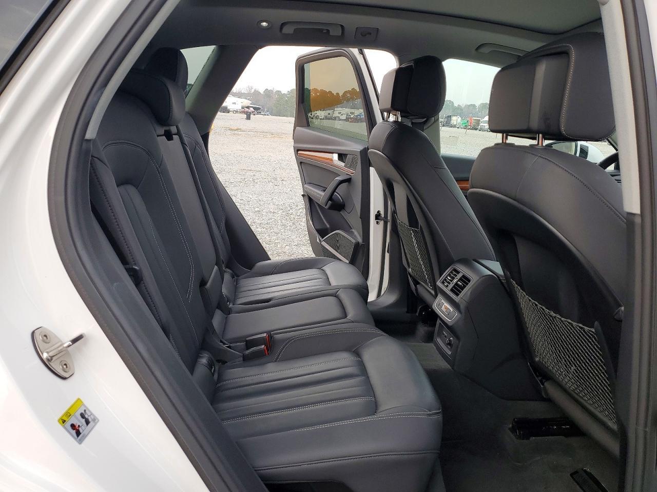 2023 Audi Q5 Premium Plus 45