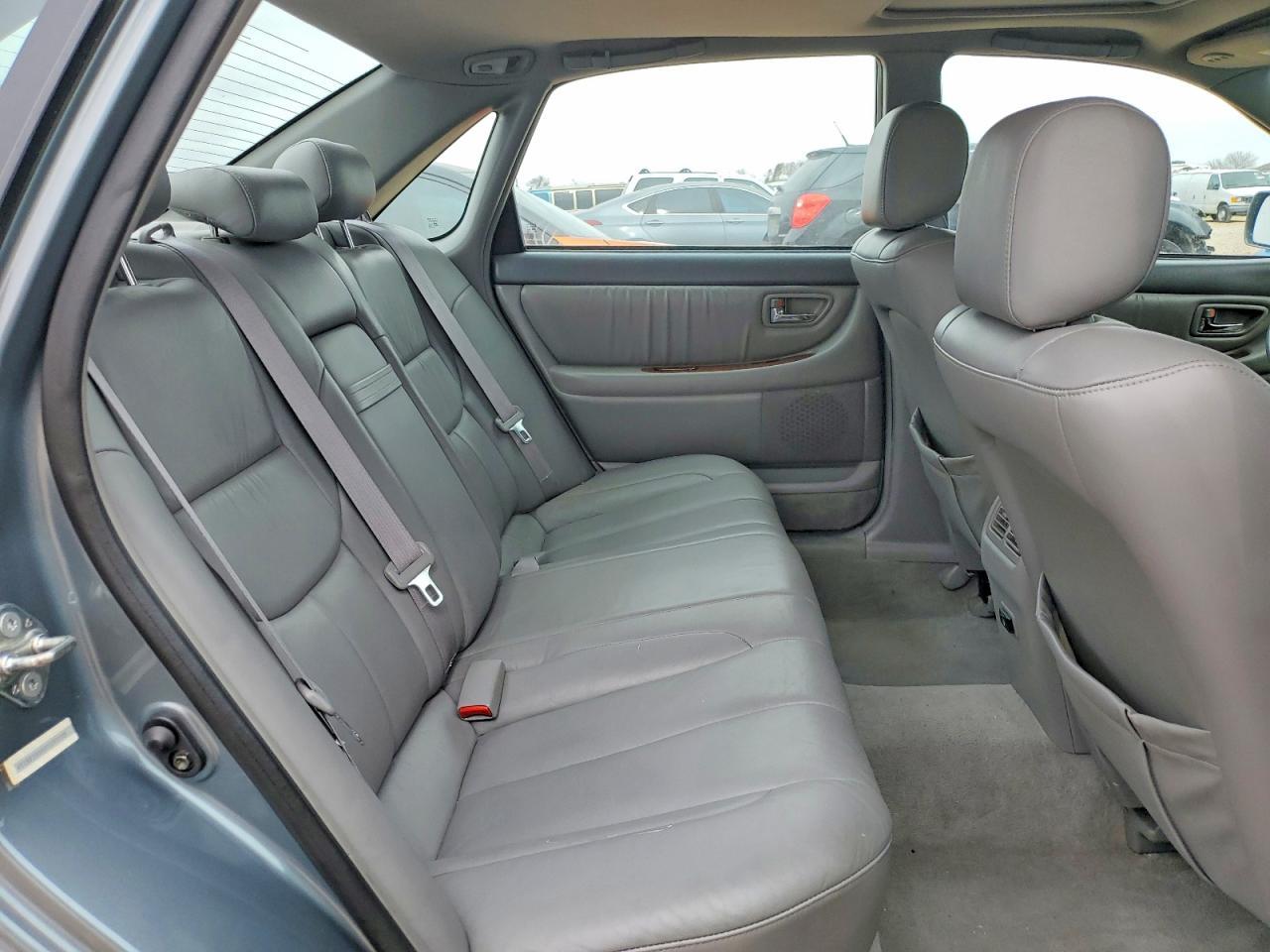 2002 Toyota Avalon xl