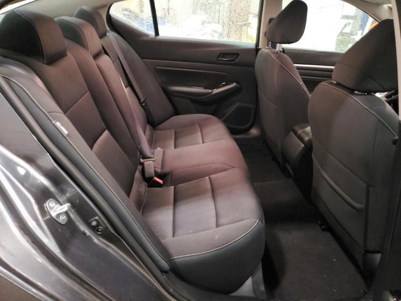 2023 Nissan Altima sv