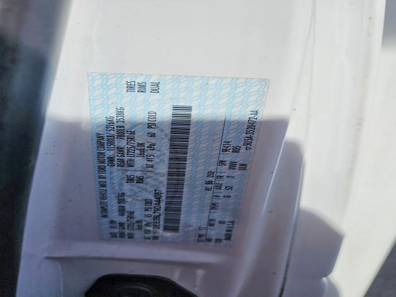 2009 Ford Econoline E350 Super Duty Cutaway Van