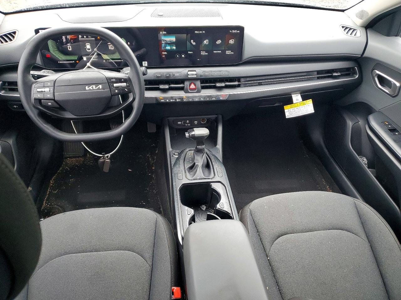 2025 KIA K4 lx