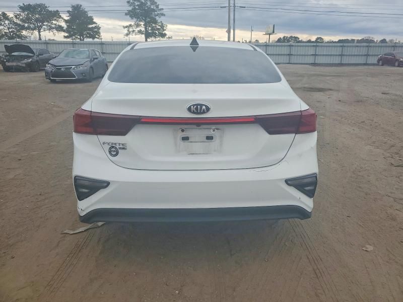 2021 KIA Forte fe
