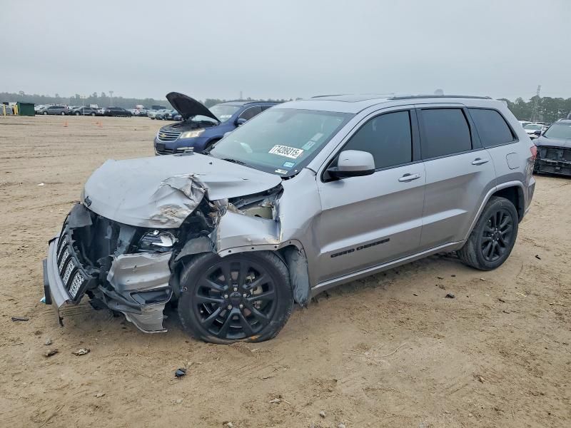 2020 Jeep Grand Cherokee Laredo