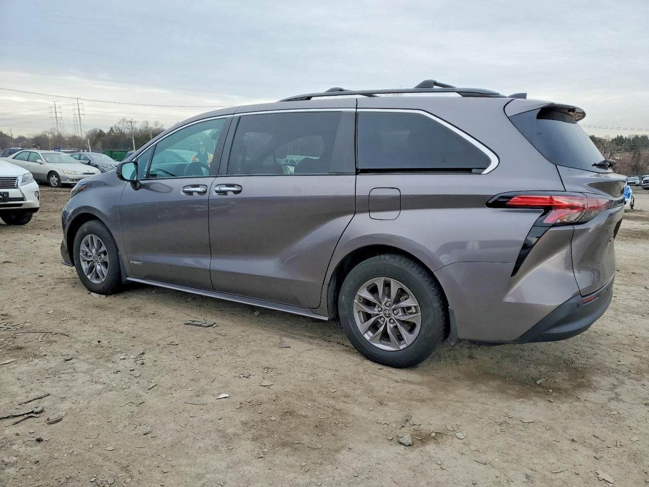 2021 Toyota Sienna xle 8-passenger
