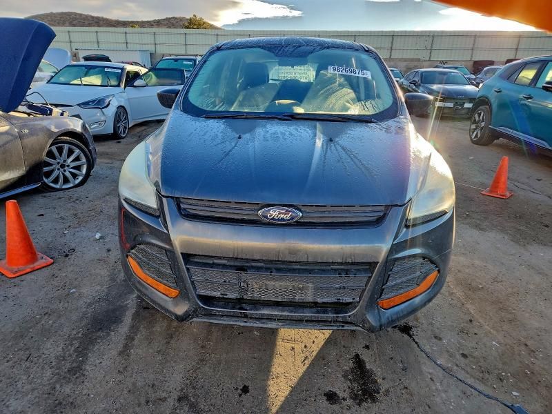 2015 Ford Escape s