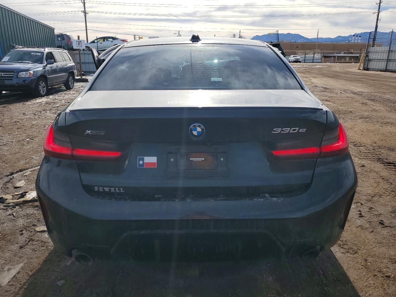 2023 BMW 330xe