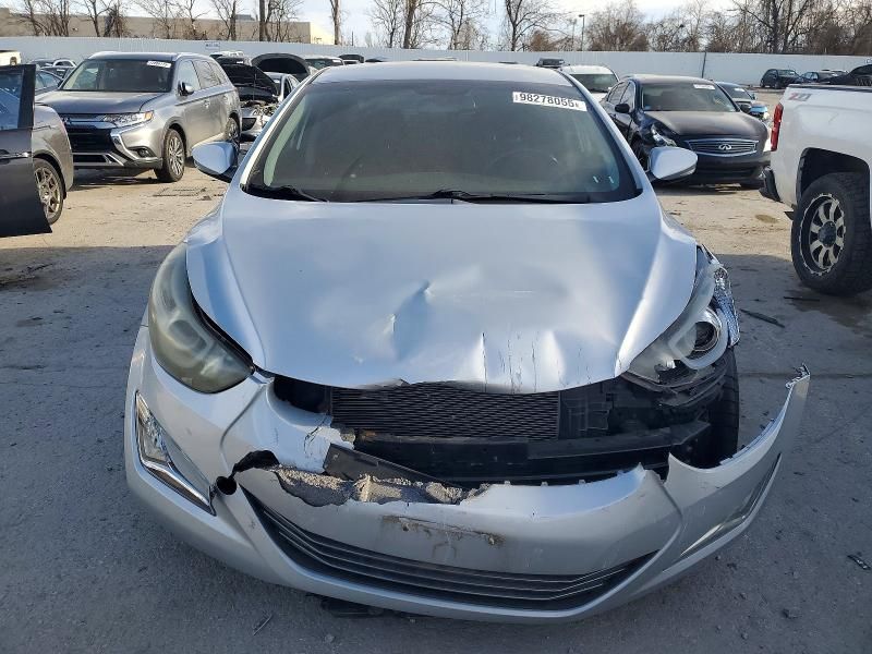 2014 Hyundai Elantra se