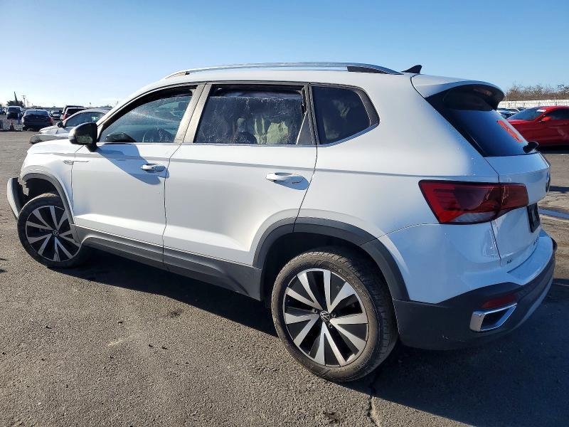 2022 Volkswagen Taos se
