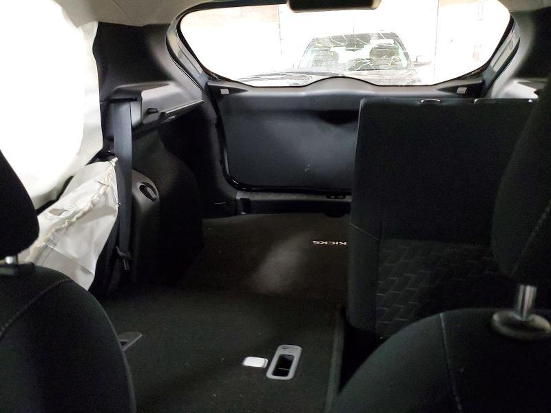 2023 Nissan Kicks sv