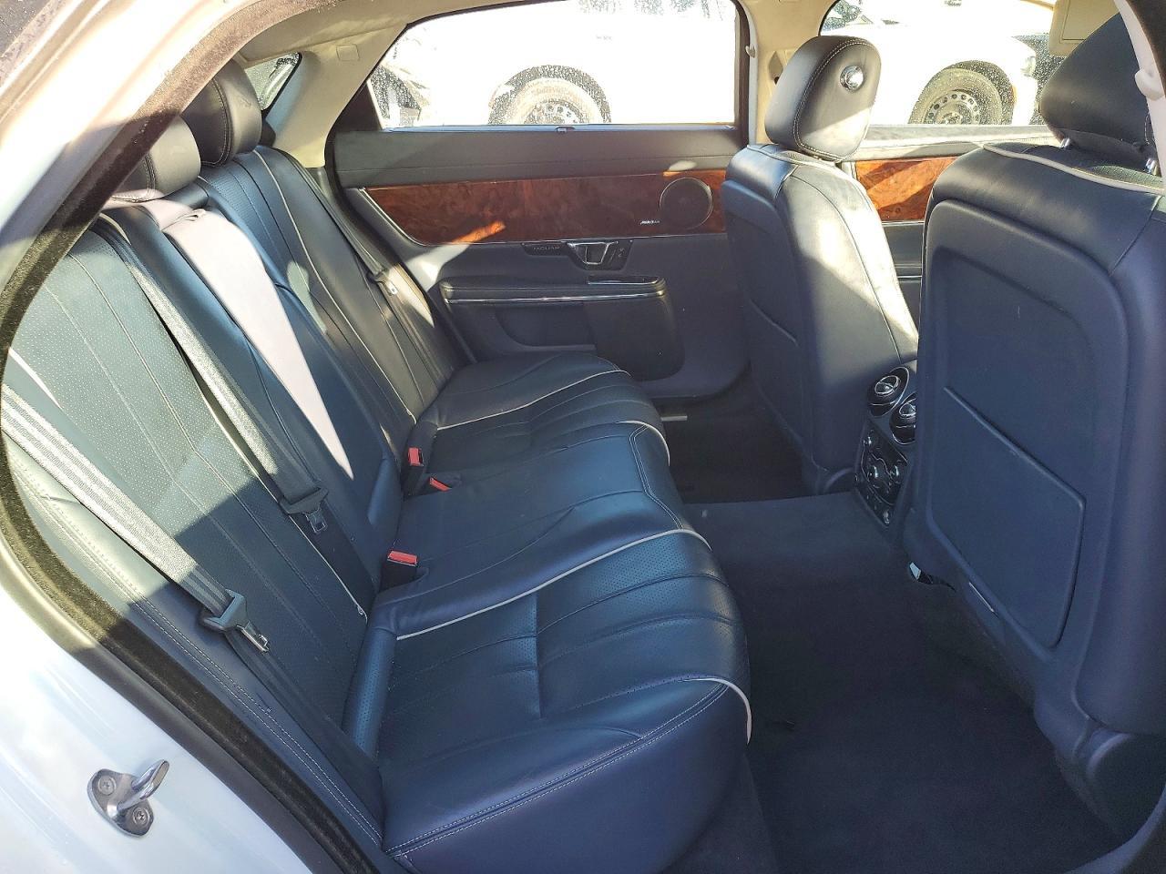 2015 Jaguar Xjl Portfolio