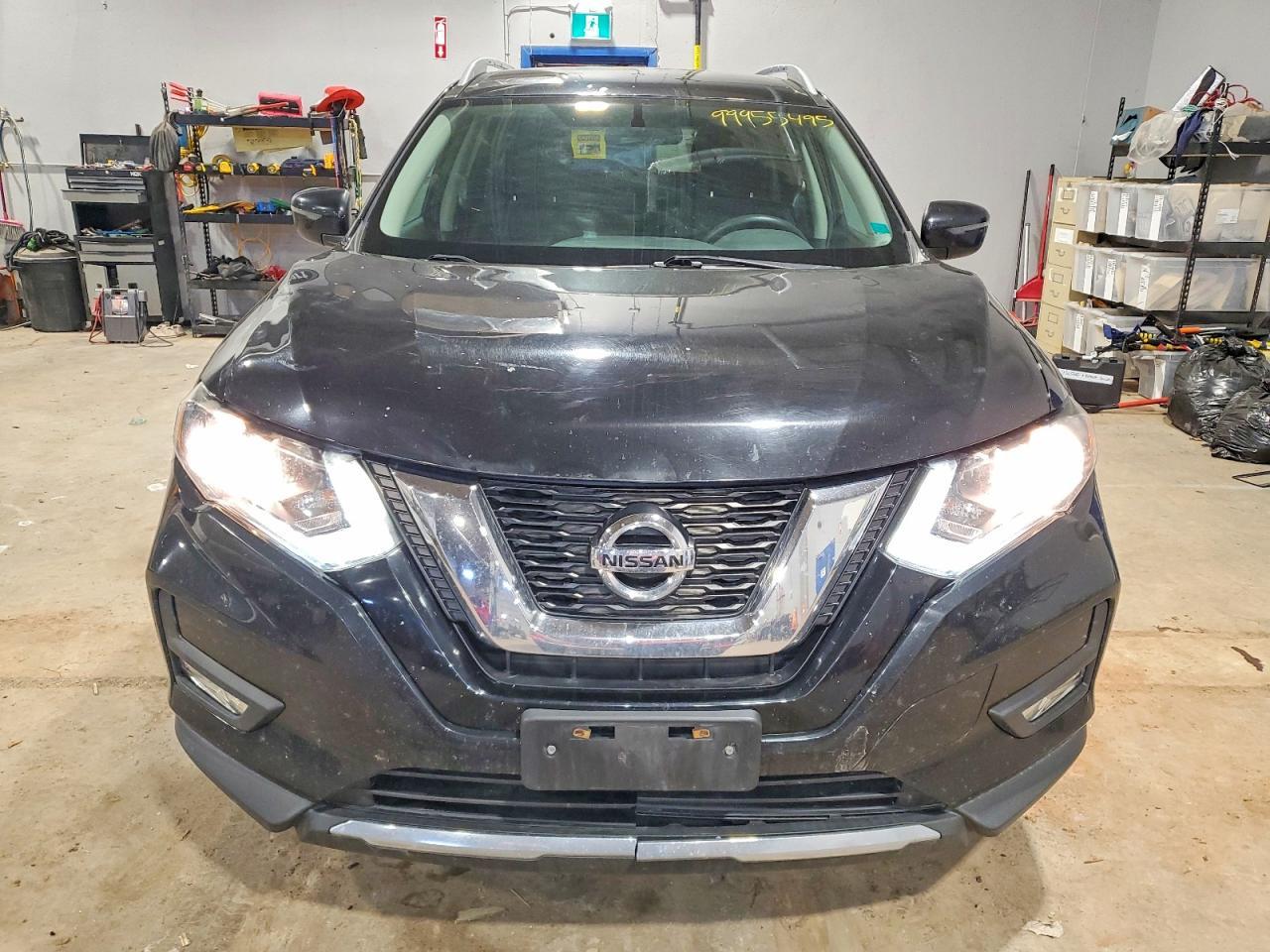 2017 Niss Rogue sv