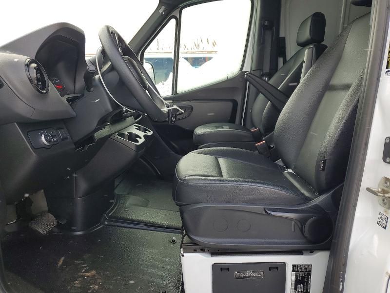 2022 Mercedes-Benz Sprinter 2500