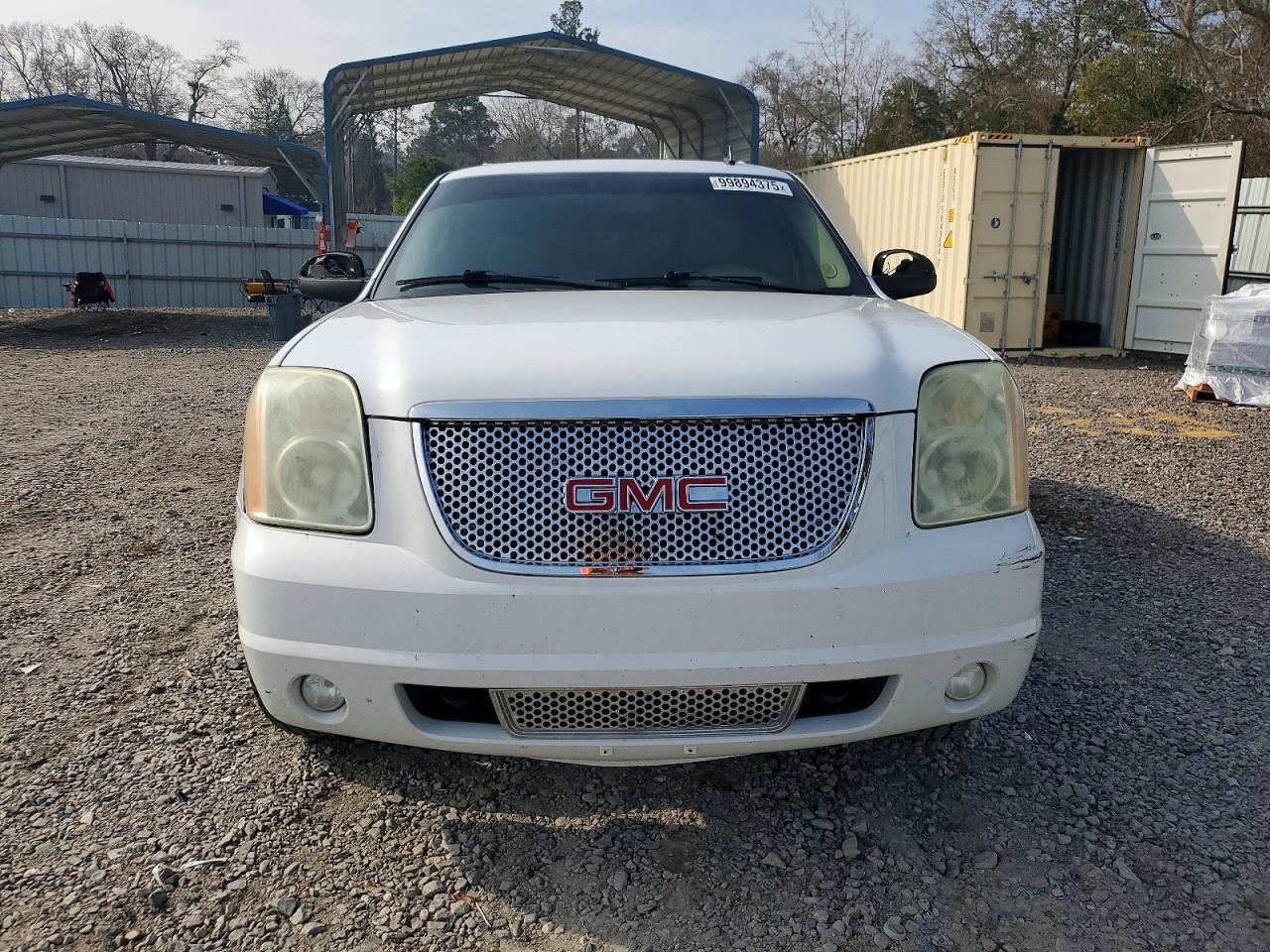2011 GMC Yukon sle