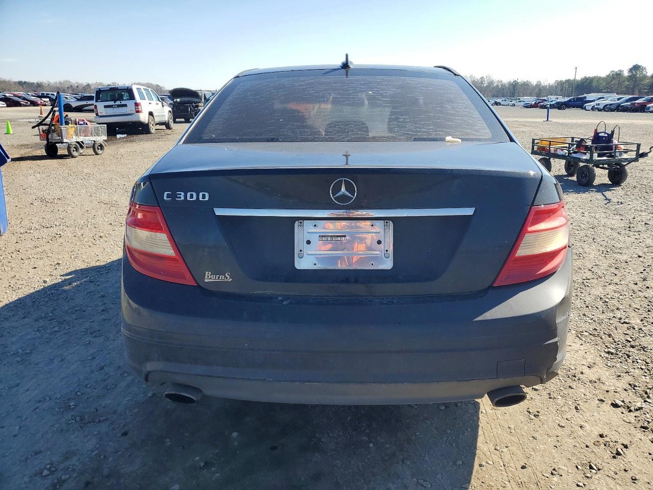 2011 Mercedes-Benz C300