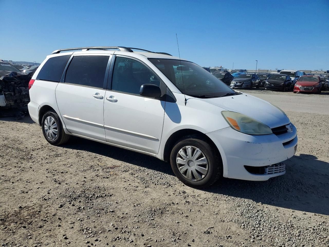2004 Toyota Sienna ce