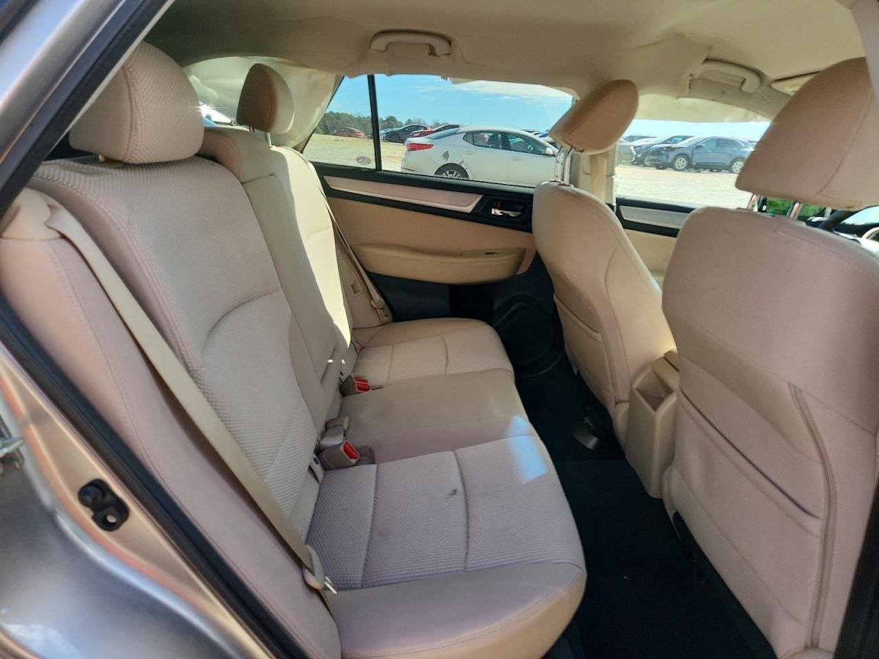 2016 Subaru Outback 2.5i Premium