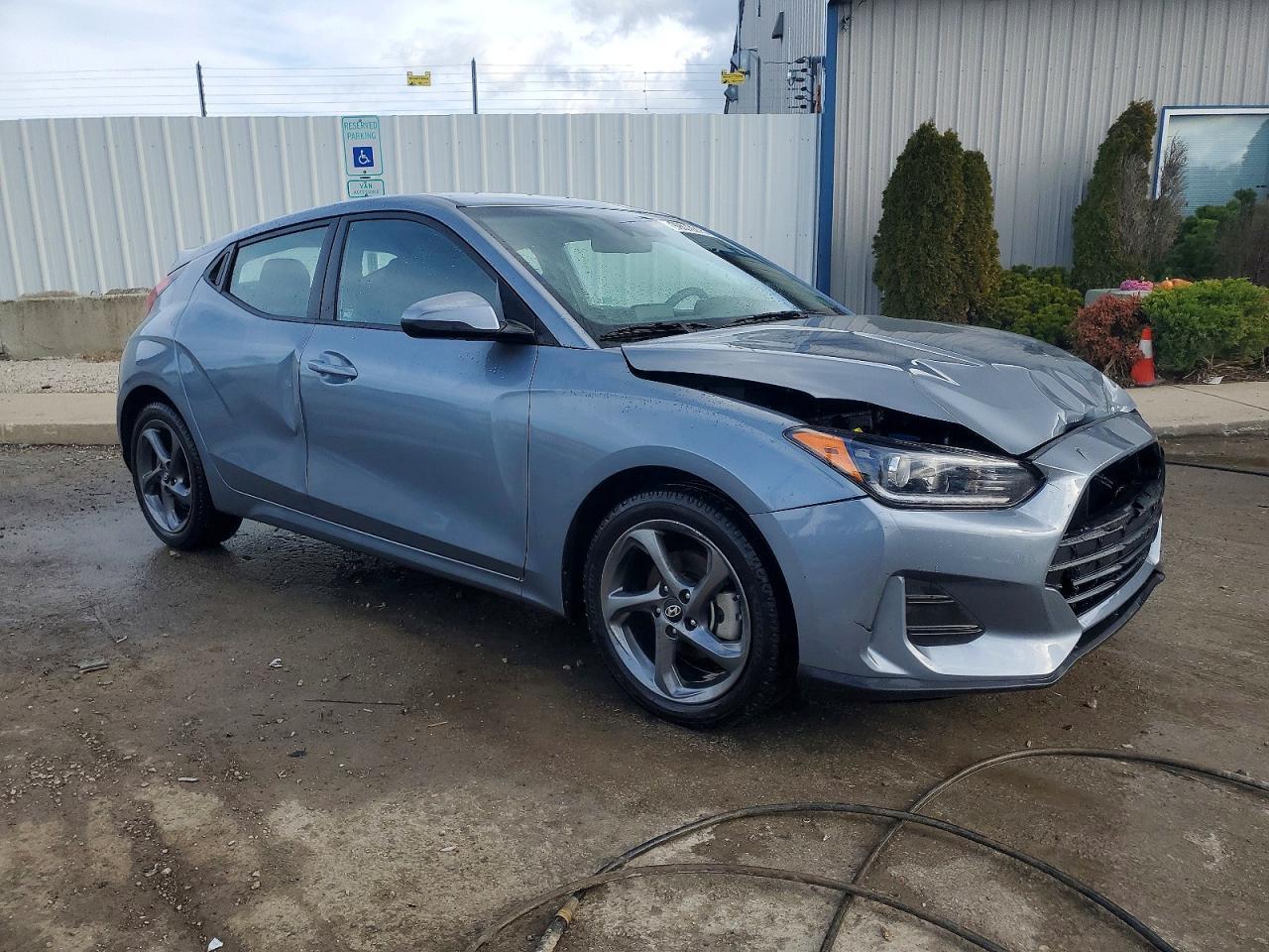 2019 Hyundai Veloster Base