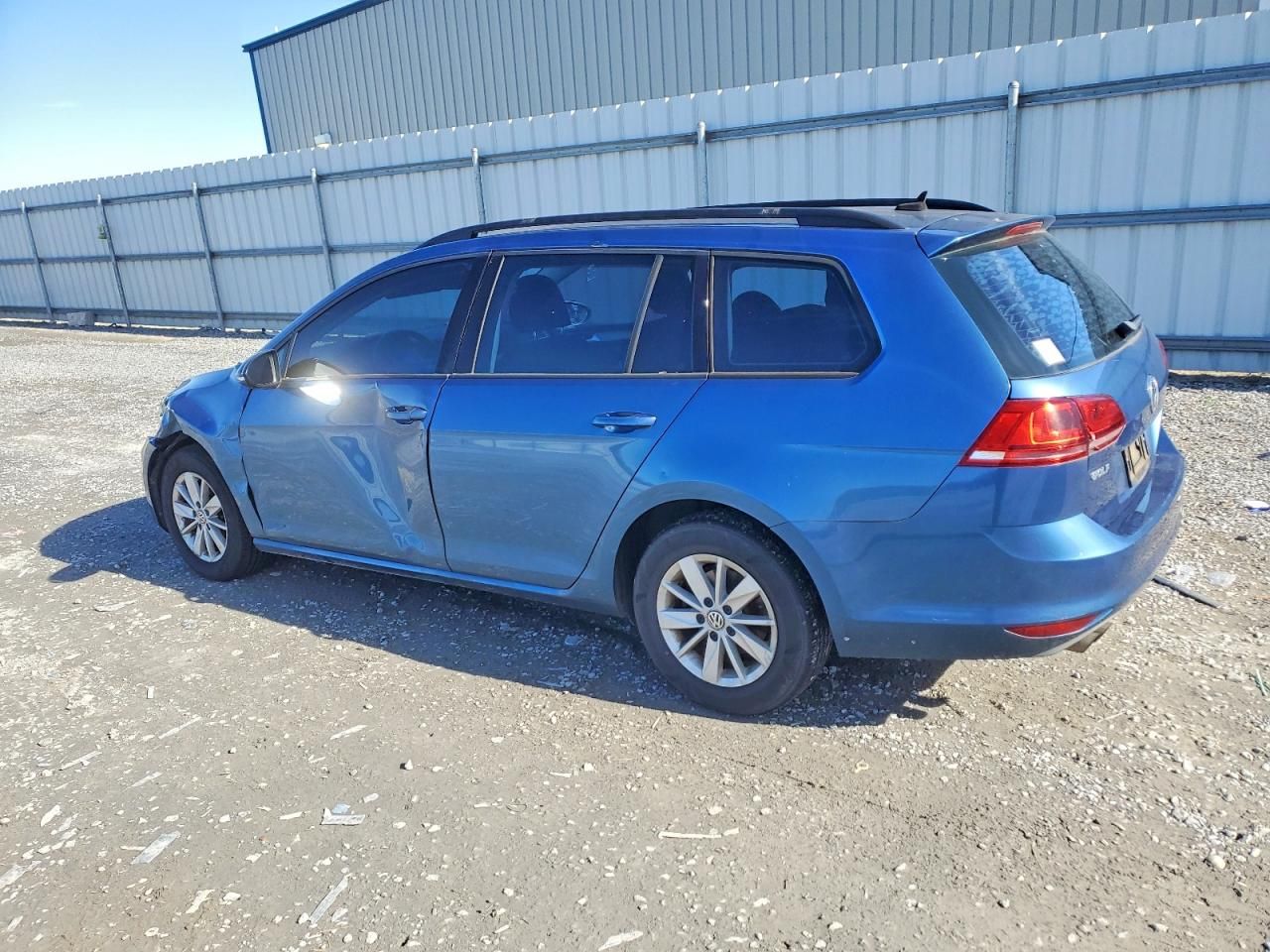 2016 Volkswagen Golf Sportwagen s