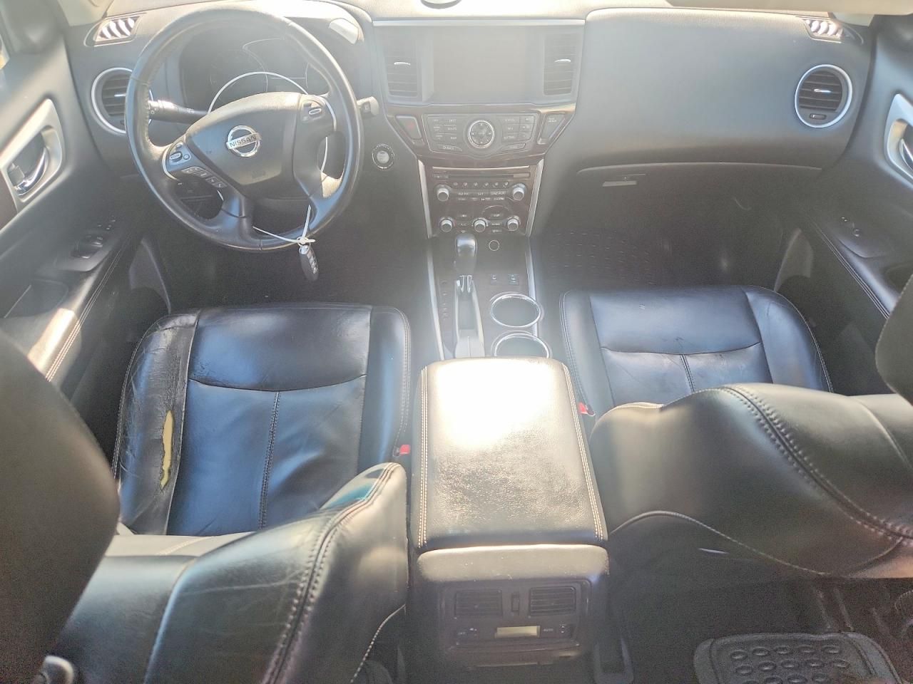 2014 Nissan Pathfinder s