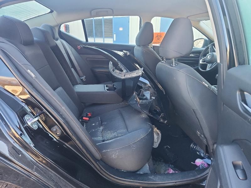 2022 Nissan Altima s