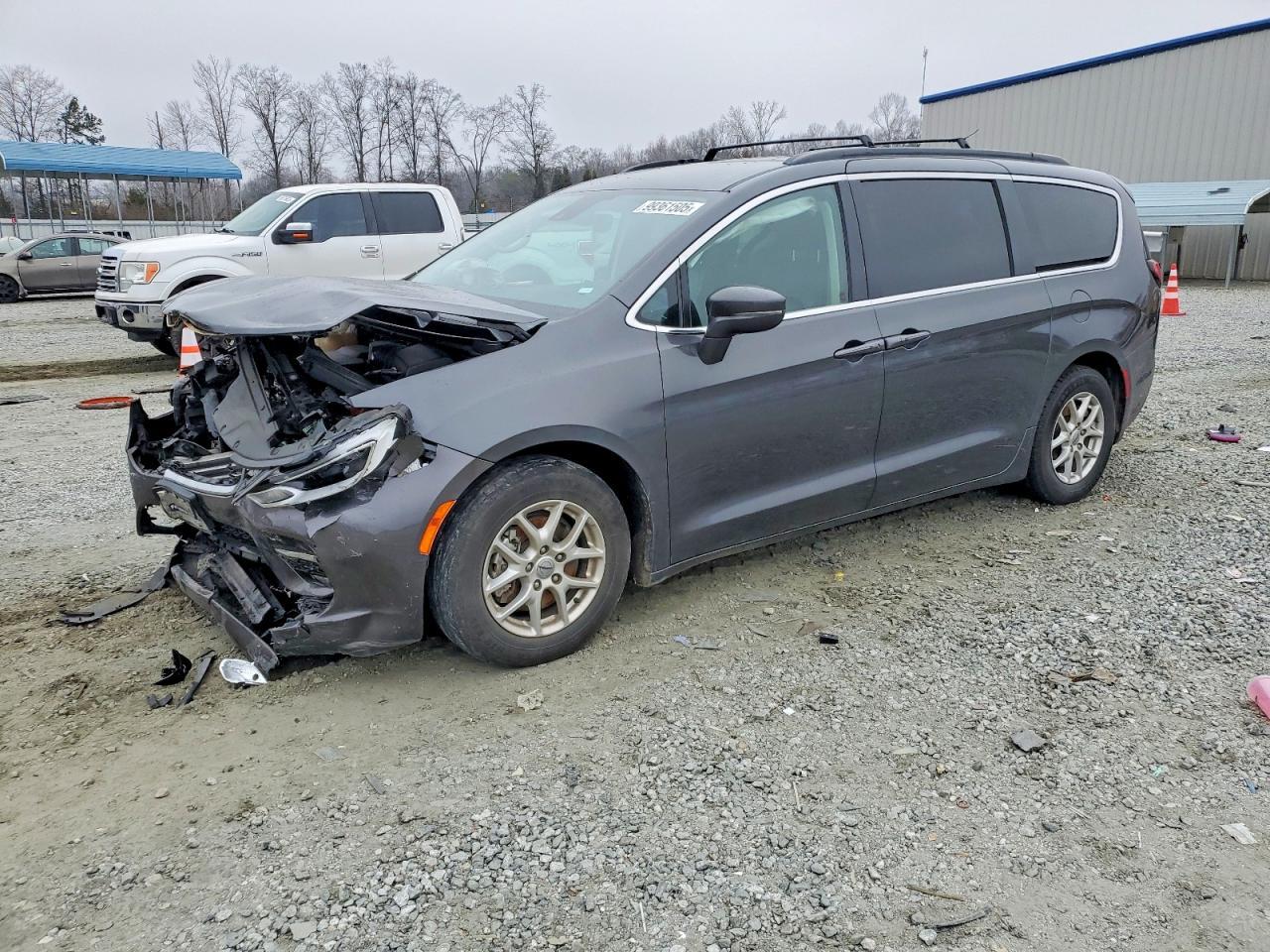 2022 Chrysler Pacifica Touring l