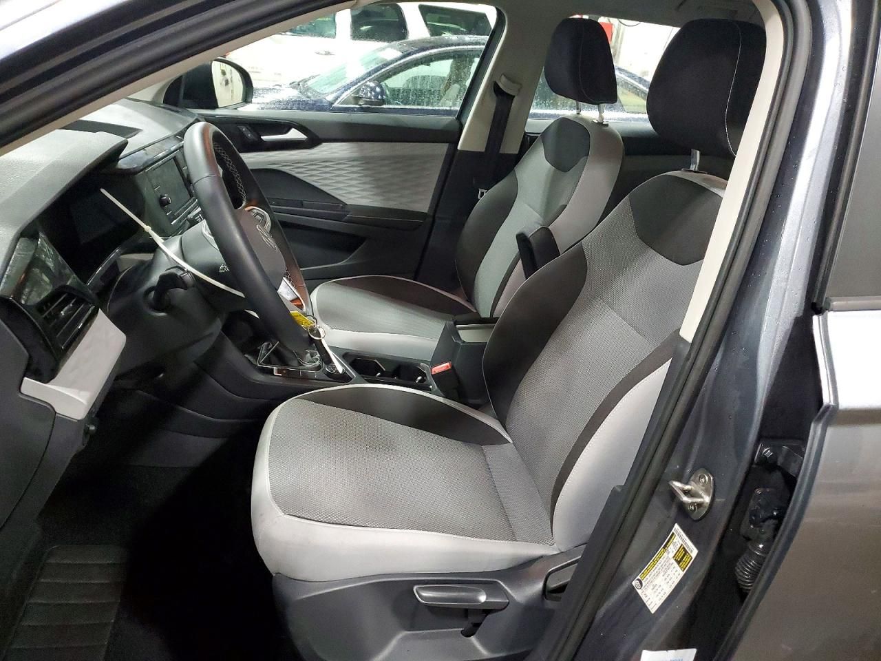 2024 Volkswagen Taos s