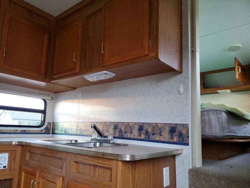 2001 Jayco Qwest Camper