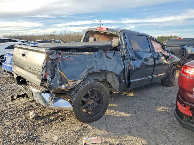 2016 Toyota Tundra Crewmax SR5