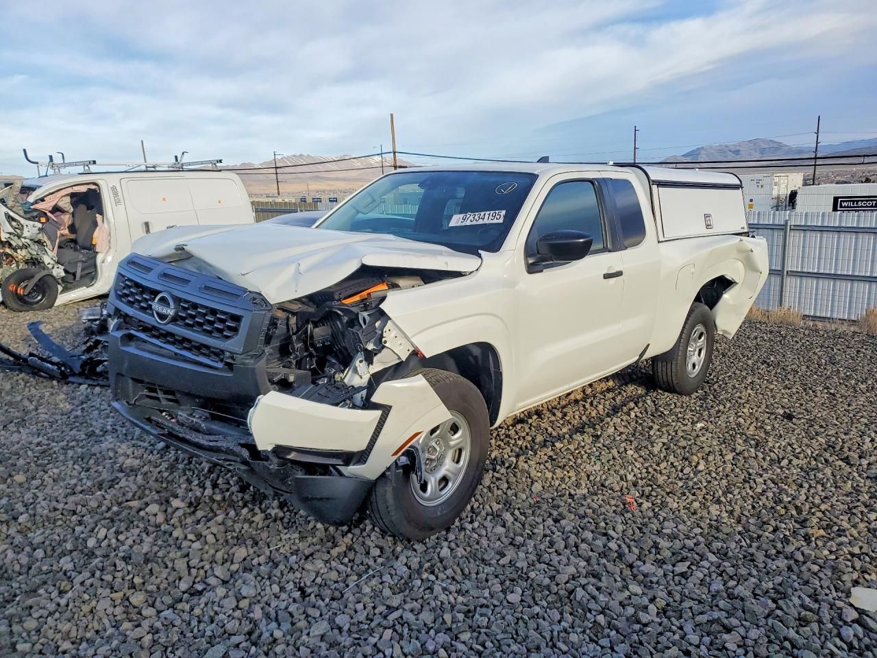 2025 Nissan Frontier s