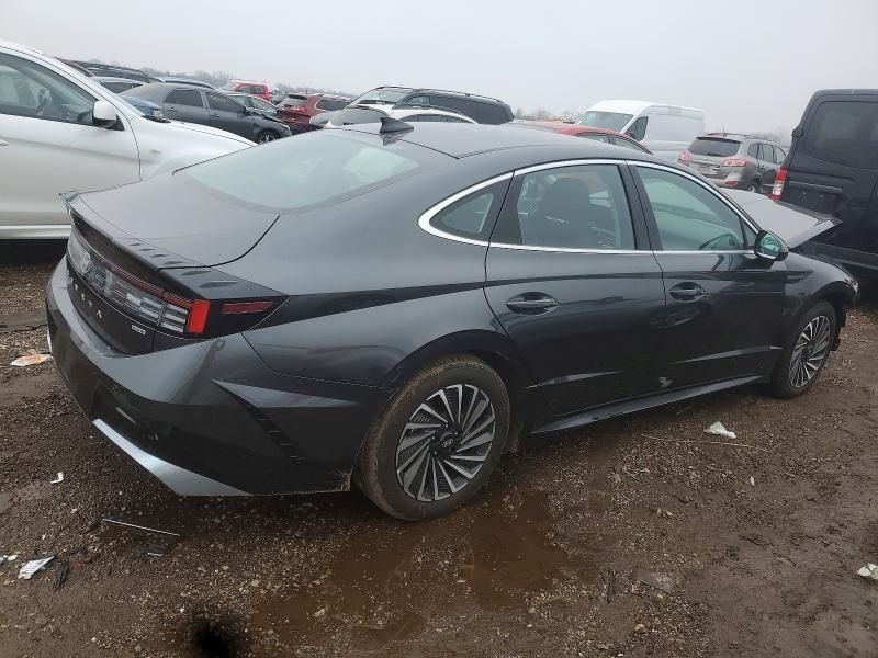 2025 Hyundai Sonata Hybrid