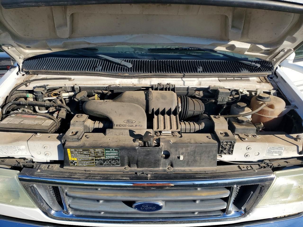 2004 Ford Econoline E450 Super Duty Cutaway Van