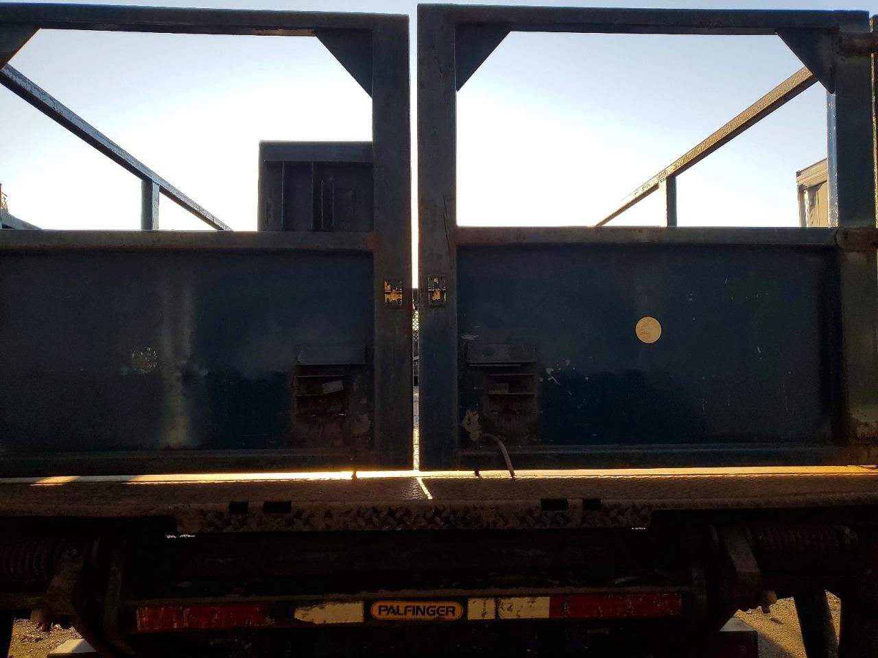 2016 Freightliner Business Class M2 Flatbed Truck