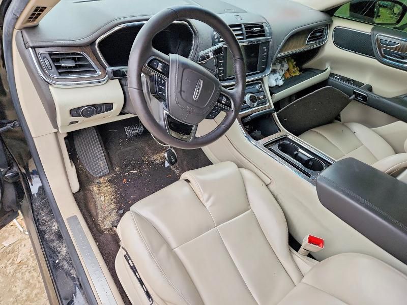 2018 Lincoln Continental Premiere