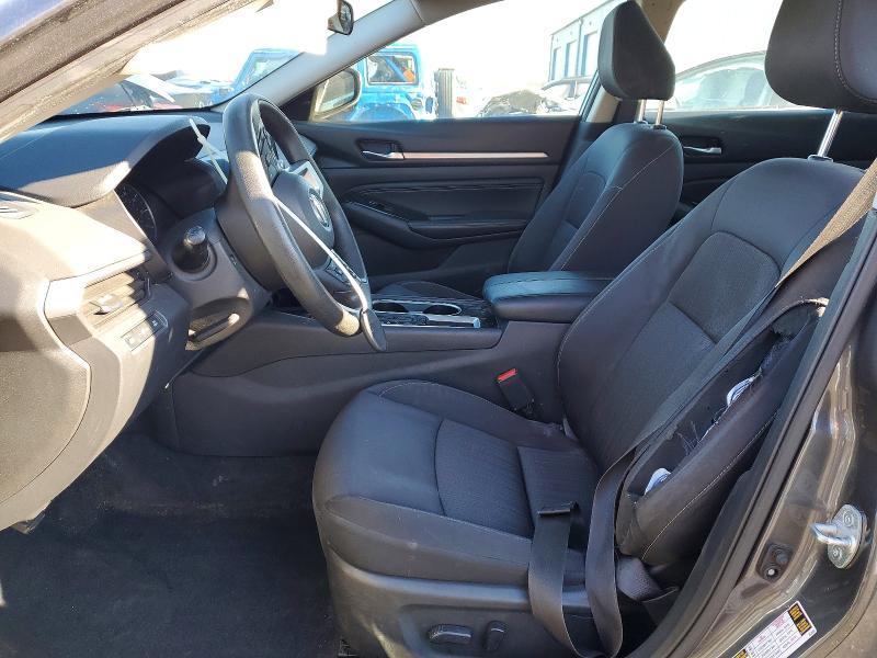 2021 Nissan Altima sv