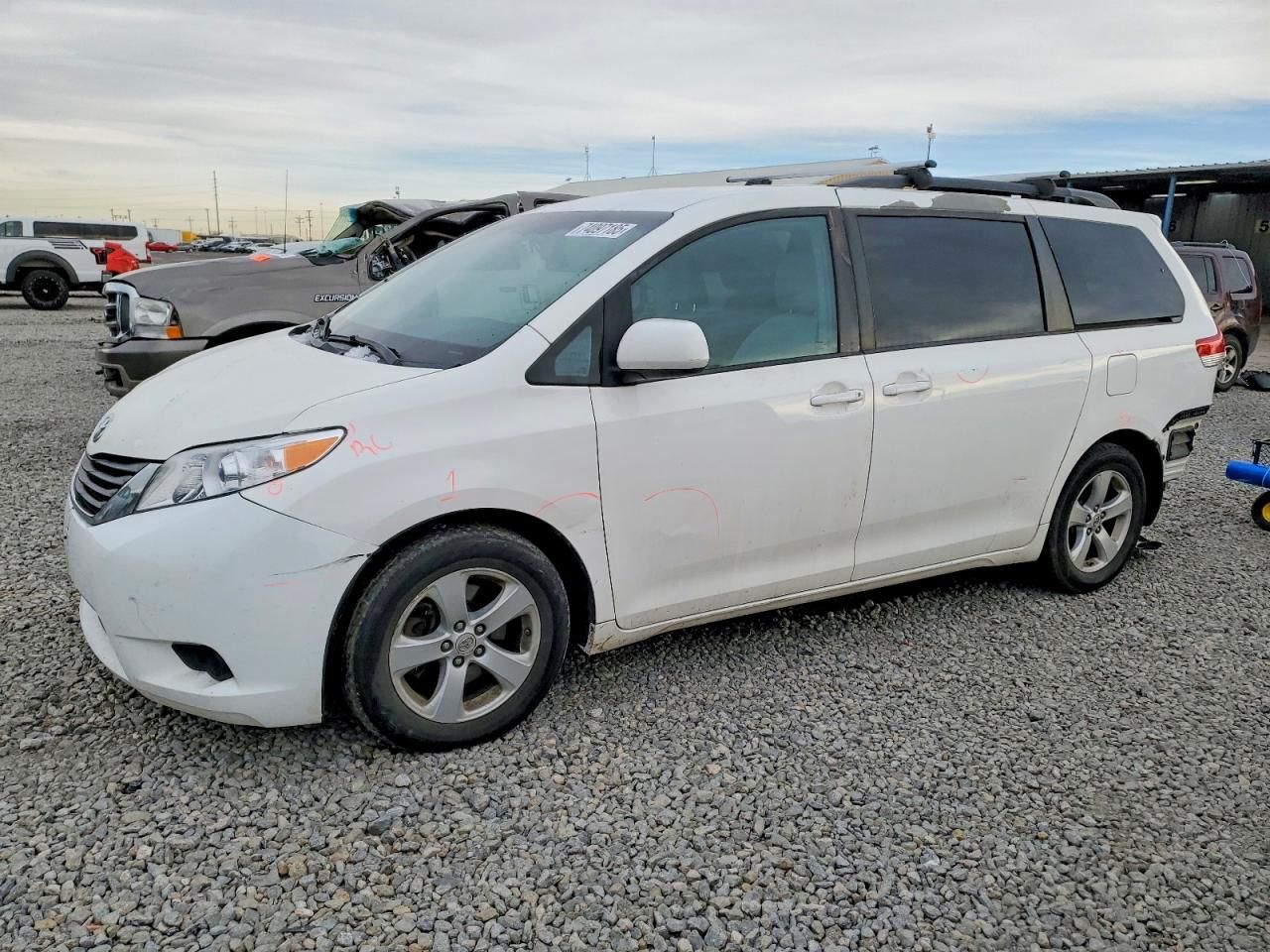 2011 Toyota Sienna le