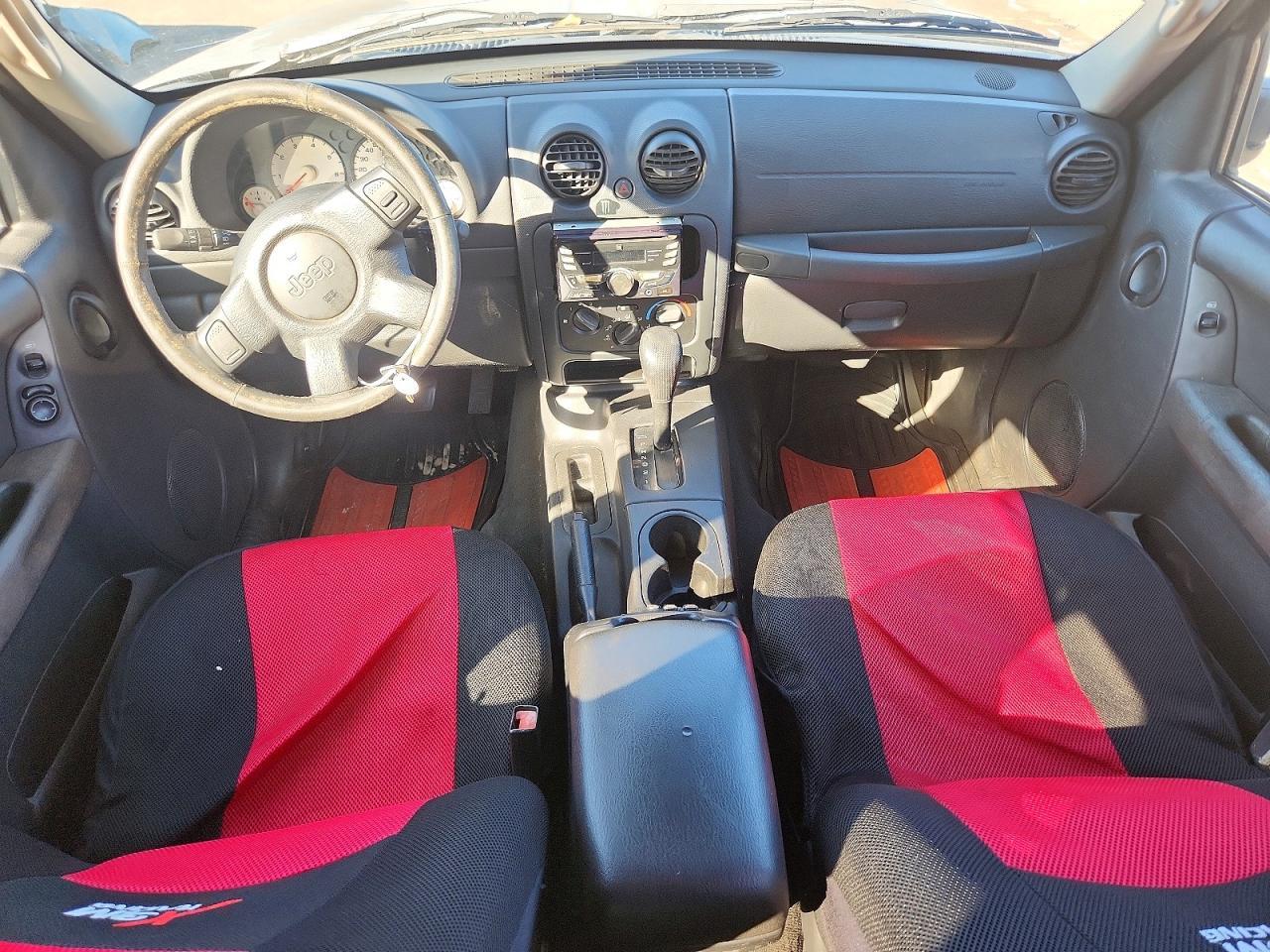 2004 Jeep Liberty Sport