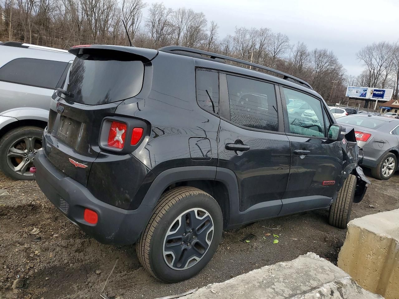 2017 Jeep Renegade Trailhawk
