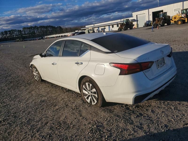 2019 Nissan Altima s