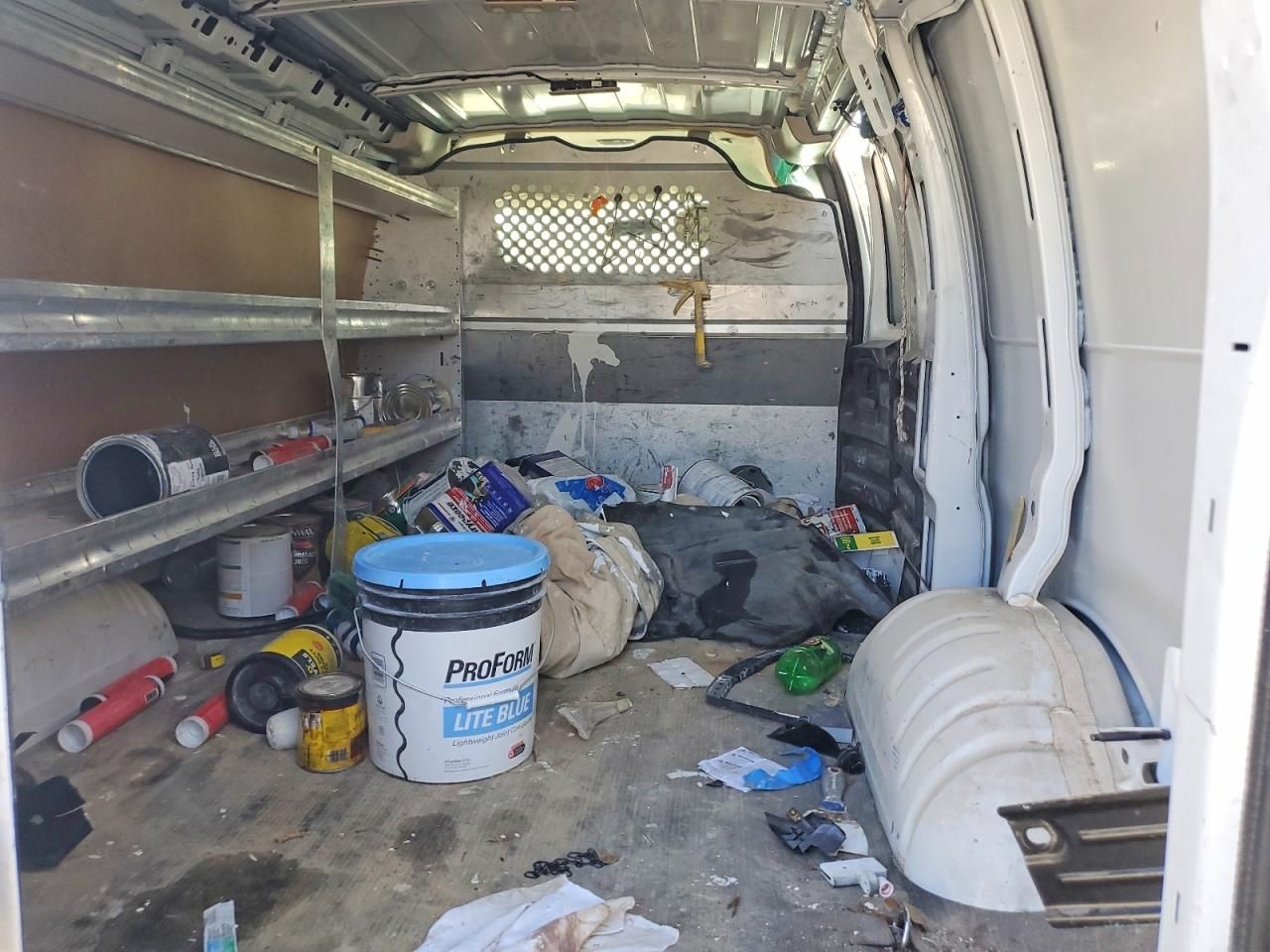 2018 Chev Express Carg