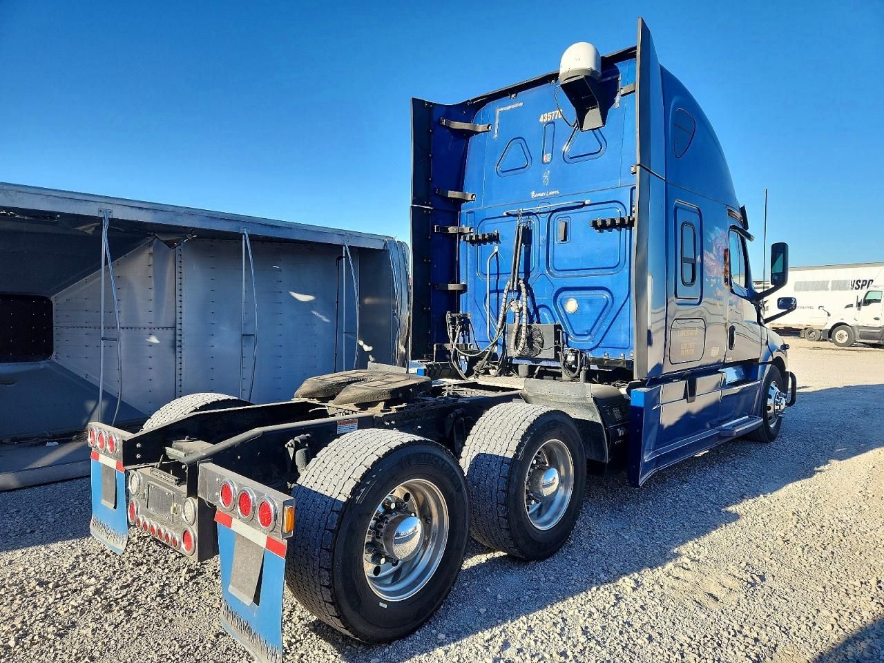 2020 Freightliner Cascadia 126 Semi Truck