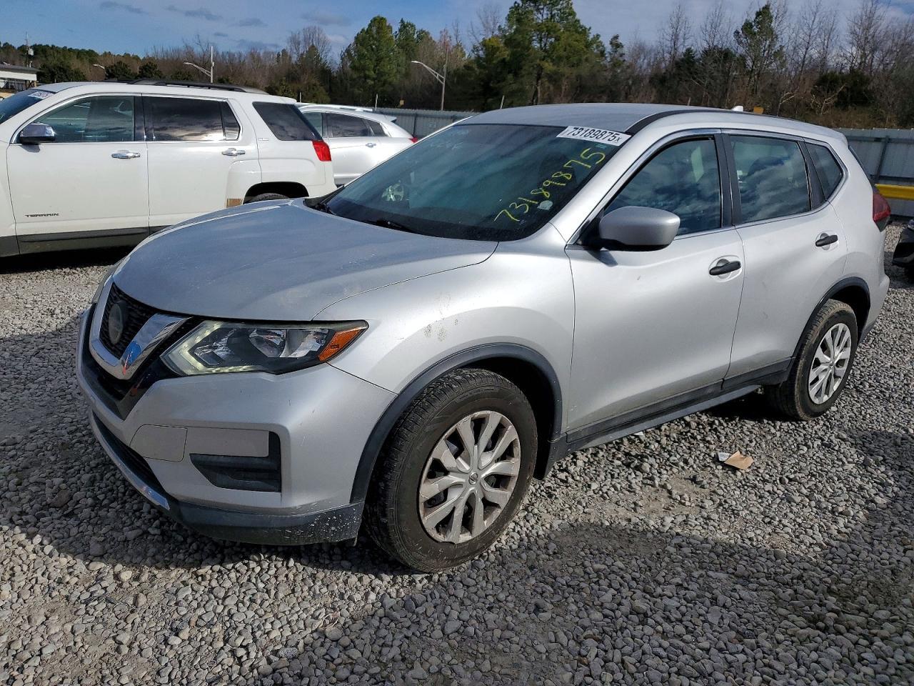 2018 Nissan Rogue s