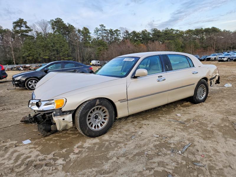 2001 Lincoln Town car Cartier l