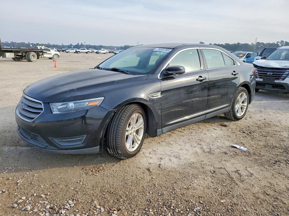 2016 Ford Taurus sel