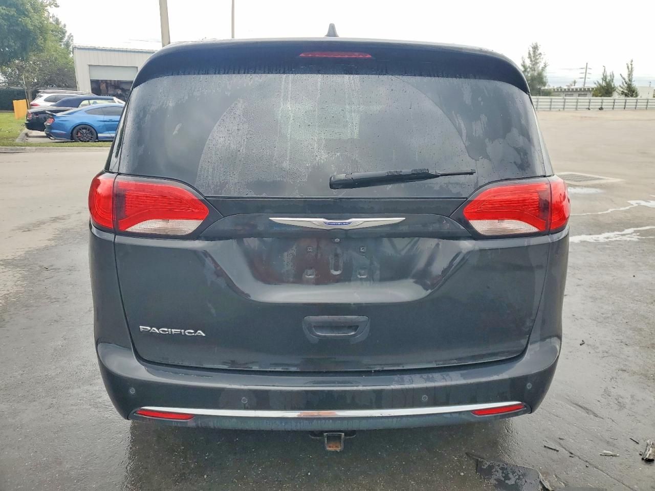 2020 Chrysler Pacifica Touring l