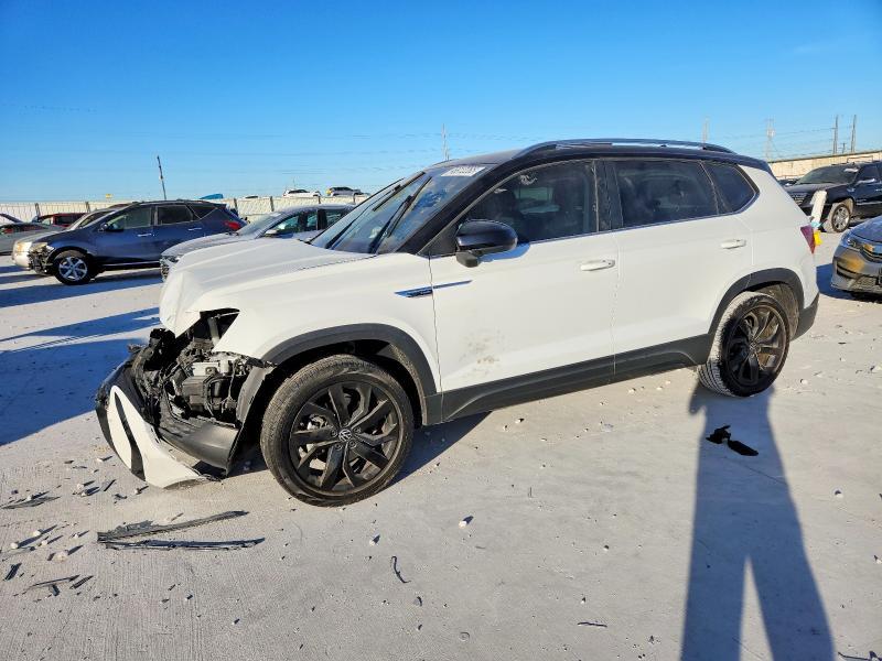 2024 Volkswagen Taos se