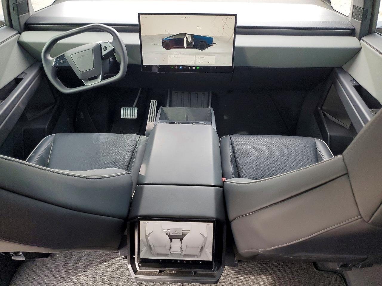 2025 Tesla Cybertruck