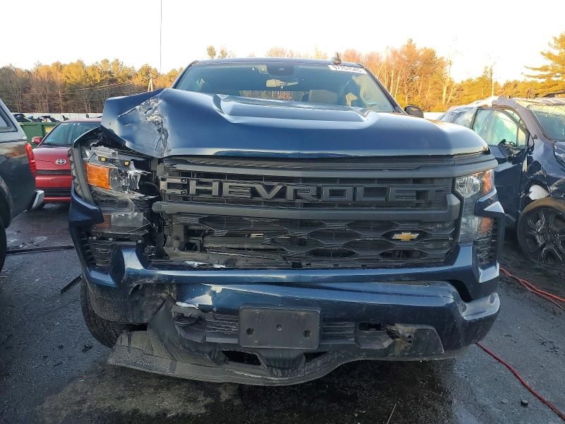 2023 Chevrolet Silverado K1500 Custom