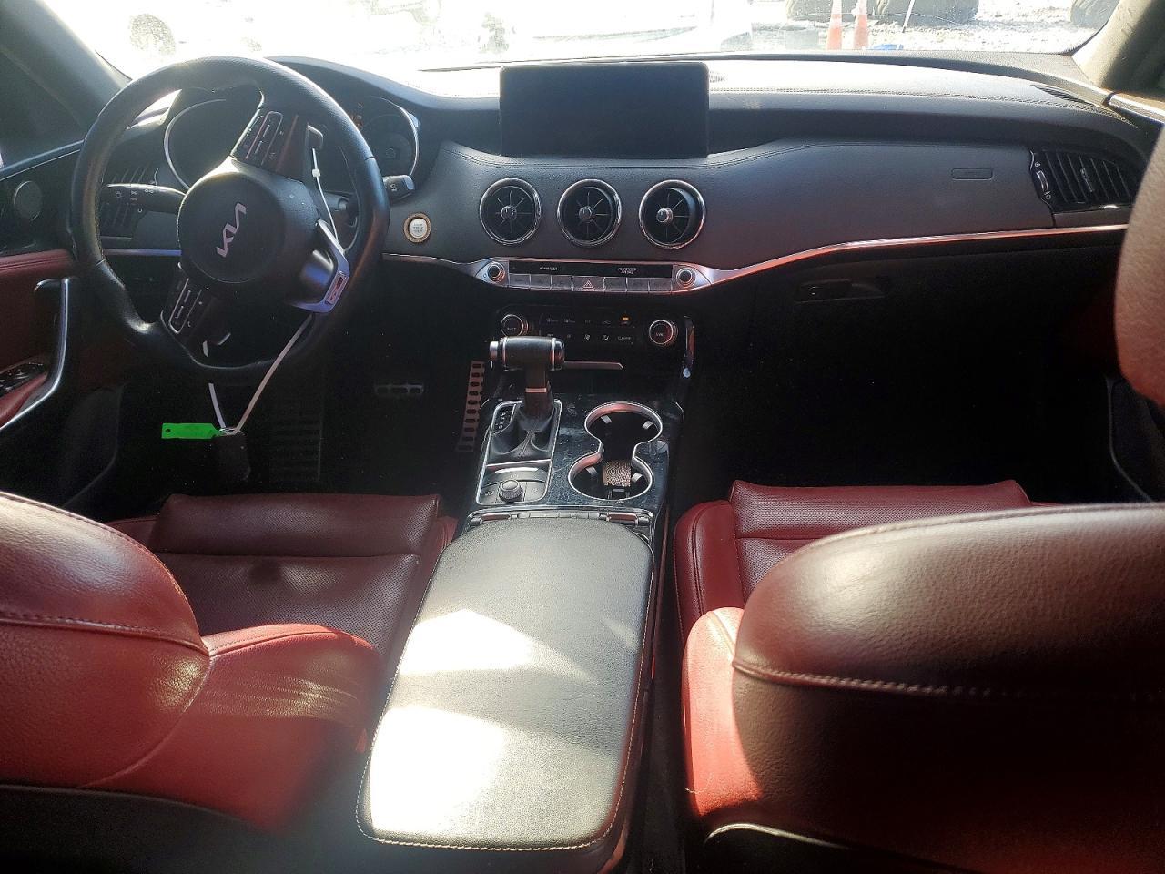 2022 KIA Stinger gt Line