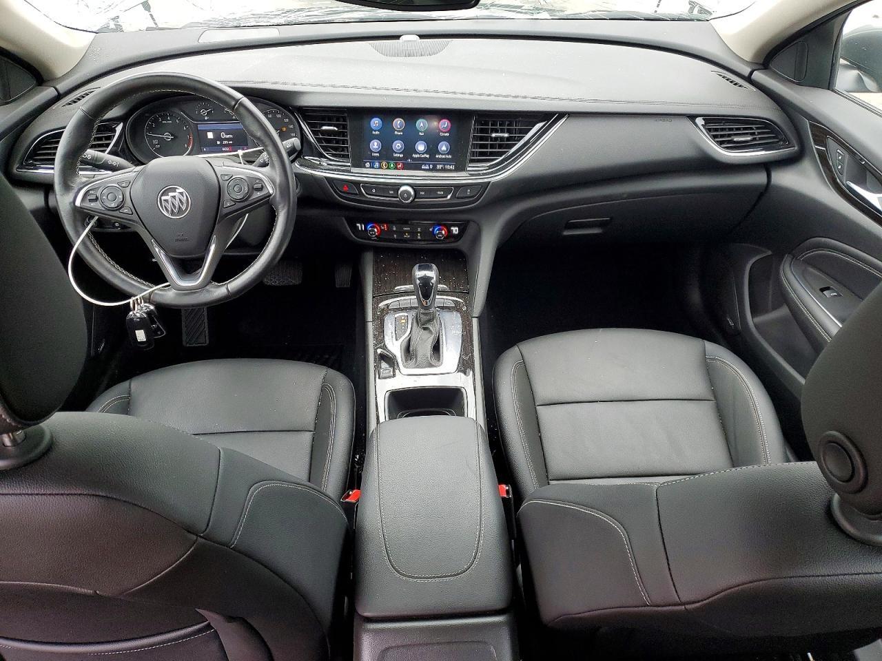 2019 Buick Regal Tourx Essence