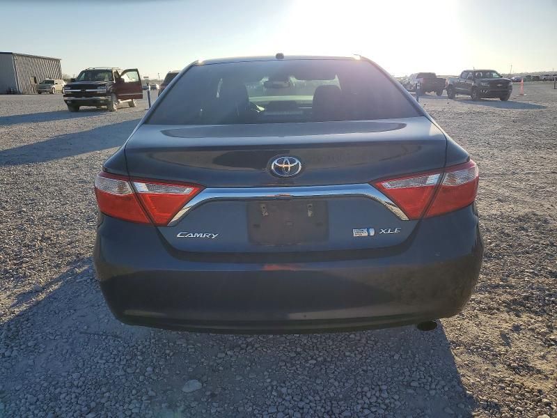 2016 Toyota Camry Hybrid